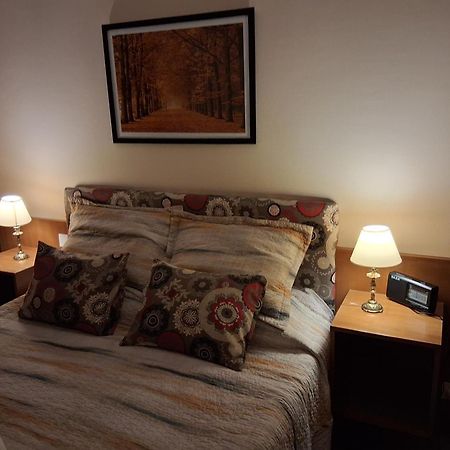4 Ventanales Sobre La Avenida Corrientes Apartment บัวโนสไอเรส ภายนอก รูปภาพ