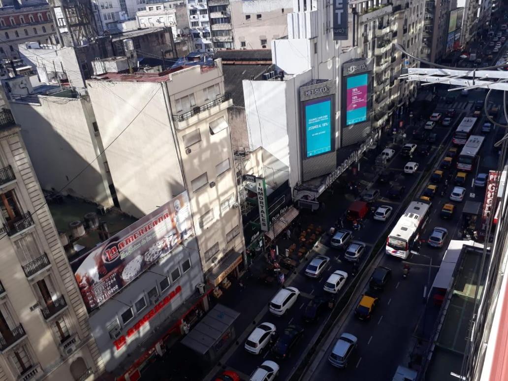 4 Ventanales Sobre La Avenida Corrientes Apartment บัวโนสไอเรส ภายนอก รูปภาพ