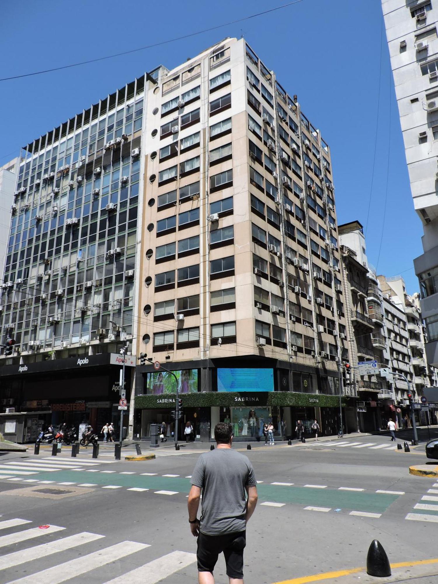 4 Ventanales Sobre La Avenida Corrientes Apartment บัวโนสไอเรส ภายนอก รูปภาพ